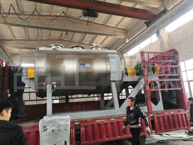 化工产品专用5000型真空耙式干燥机发往江苏